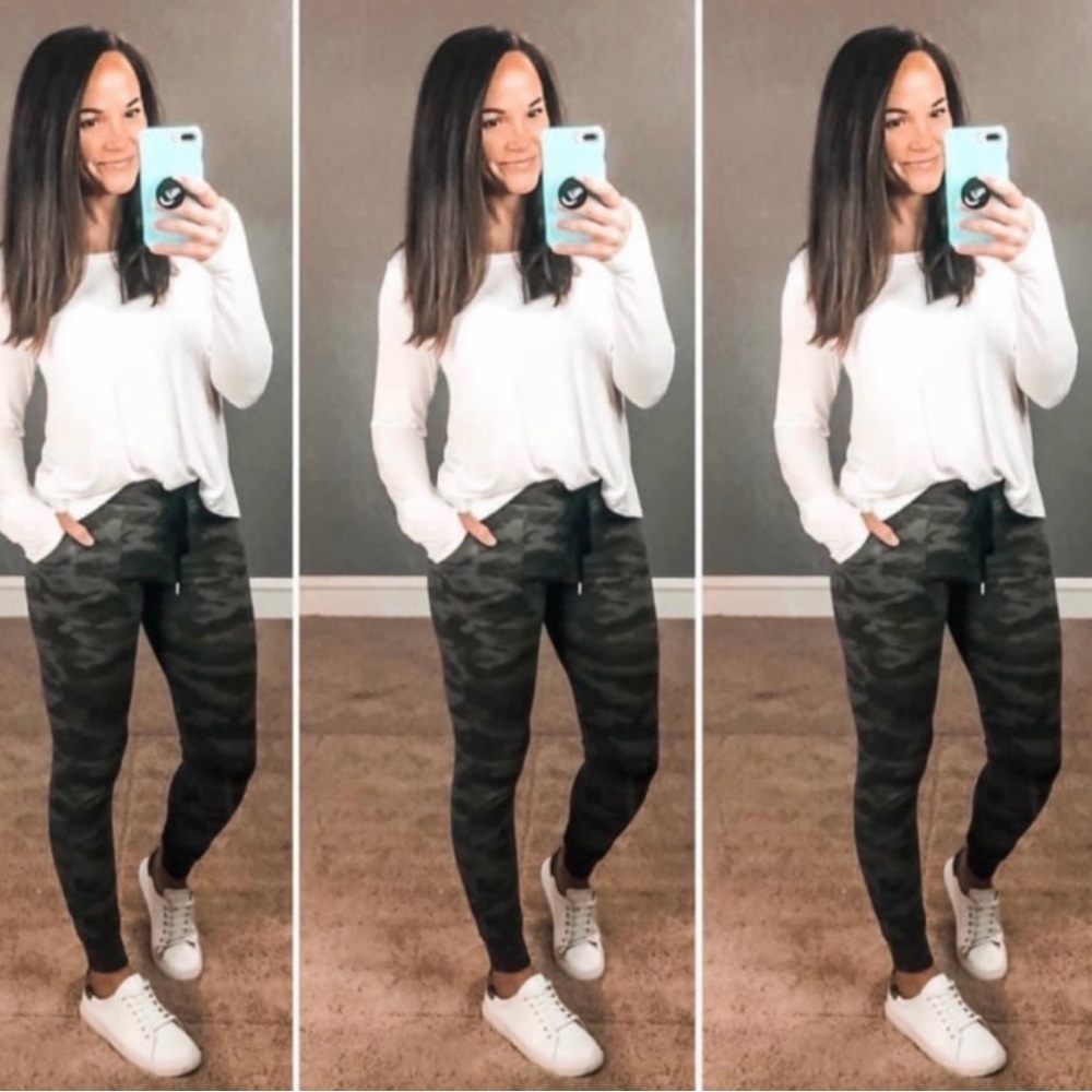Zyia Green Camo Unwind Joggers